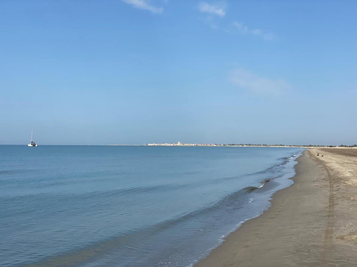 Appartement Duplex Climatise Le Trident Saintes-Maries-de-la-Mer Bagian luar foto